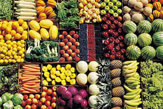 The simplest way to reduce caloric intake is with a low-calorie diet. Optimal long-term effects are achieved with a balanced diet containing readily available foods. For most people, the best reducing diet consists of their usual foods in amounts lim