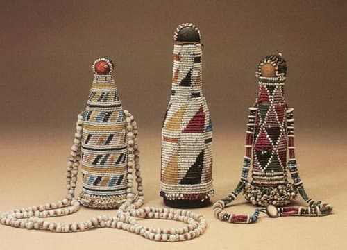 Shangaan- Tsonga or North Sotho(Bapedi) mostly used for ceremonial and customary occasions by healers/Dingaka/Sangomas