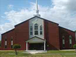 Churches come in all types, shapes and sizes. These simple dos and don'ts of church etiquette can make them a pleasant experience for anyone attending.