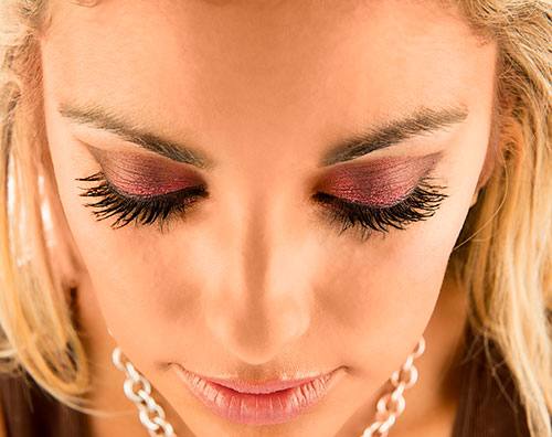 Increase your average lash volume by up to 400%* with Moodstruck 3D Fiber Lashes+ enhanced formula, new brush, and fresh look.