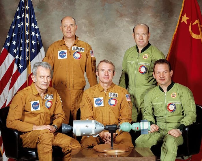 Apollo-Soyuz Test Project Crew: Deke Slayton, Thomas Stafford, Vance Brand, Alexei Leonov, Waleri Kubassov