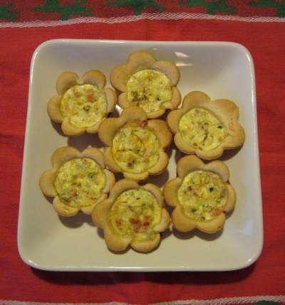Everyone will love you when you bring these beautiful, delicious Mini Quiche to your next gathering!