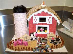 One of the neatest "gingerbread houses" I've ever seen, a gingerbread FARM! Complete with a cow, what could be better?