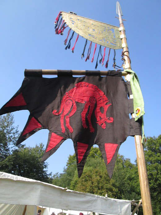 This is another version, seen in the English camp at Battle Abbey over the 1066 re-enactment weekend