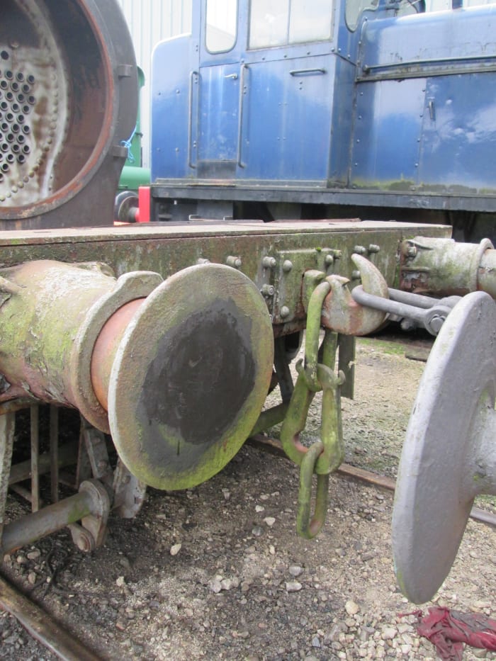 Close up of buffer beam and buffers - instanter couplings fitted to this wagon (coupled to its neighbour by screw coupling)