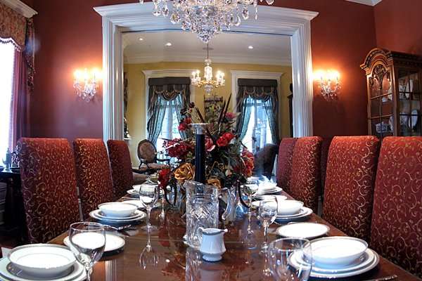 The right dinner service could last you a lifetime so follow our tips and avoid an expensive mistake when choosing your dinnerware