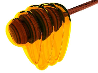 Honey has strong anti-bacterial properties that can help put a stop to your acne in its early stages.