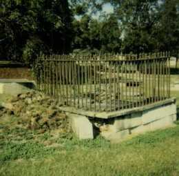 One of the graves in the Boundary Street Cemetery In Newberry South Carolina