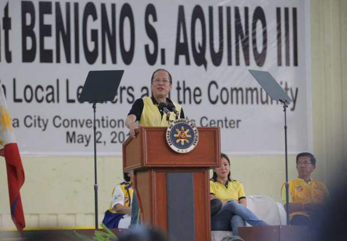 Conference at the Barangay Level and with LGU's: President Benigno S. Aquino III inaugurates newly upgraded Naga Hospital.
