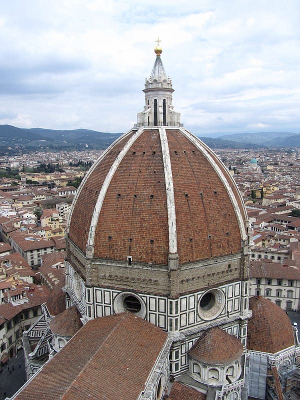 The Brunelleschi's Dome in the Florentine church of Santa Maria del Fiore. Brunelleschi considers this work one of the "miraculous parts than we have not done better in our time and maybe even in the future times".