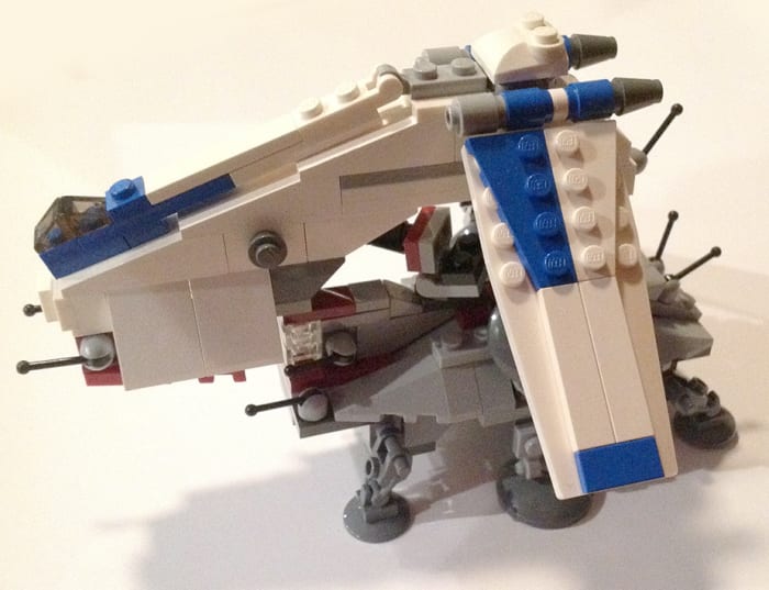 SDCC 2009 LEGO Star Wars Republic Dropship & AT-TE comcon10 Assembled