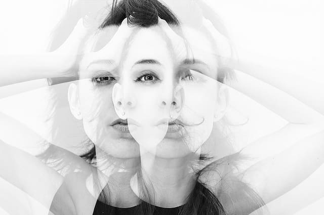 A woman with POI tries to understand her diagnosis while managing daily tasks accompanied by symptoms of anxiety, depression, hot flashes and fatigue.