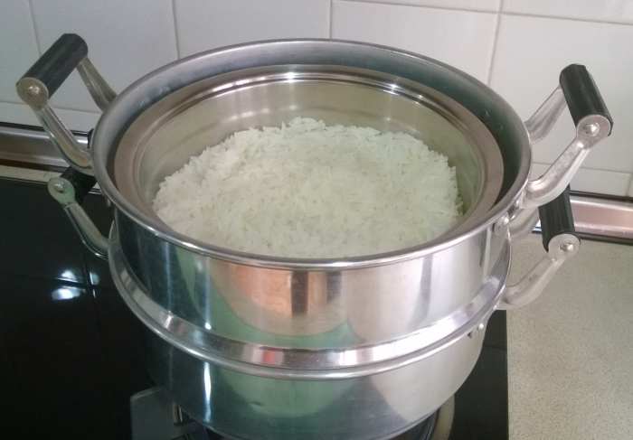 Different kinds of rice required different cooking times. Check them out before you steam them.