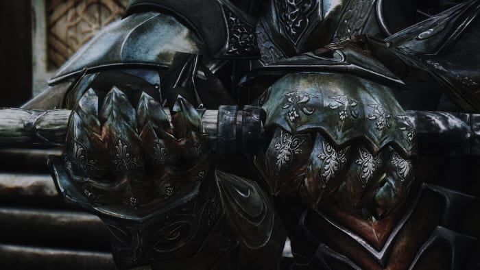 An example of how the armour in Skyrim can be enhanced and improved using high quality texture replacement mods.