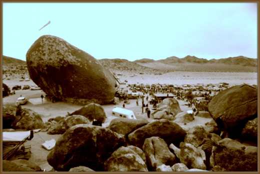 This is a photo of the many UFO and Space Conventions at the Giant Rock. The amazing Giant Rock Freethinking Space for Peace Convention was started by George Van Tassel. It was located in Landers, Californian.