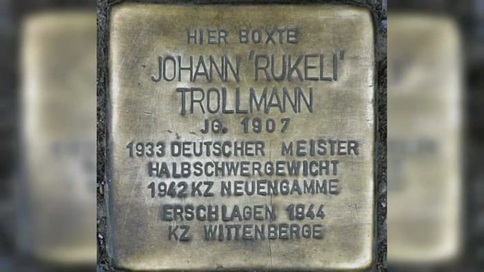A memorial plague dedicated to Rukeli and his contribution to the Romani resistance during Nazi occupation.