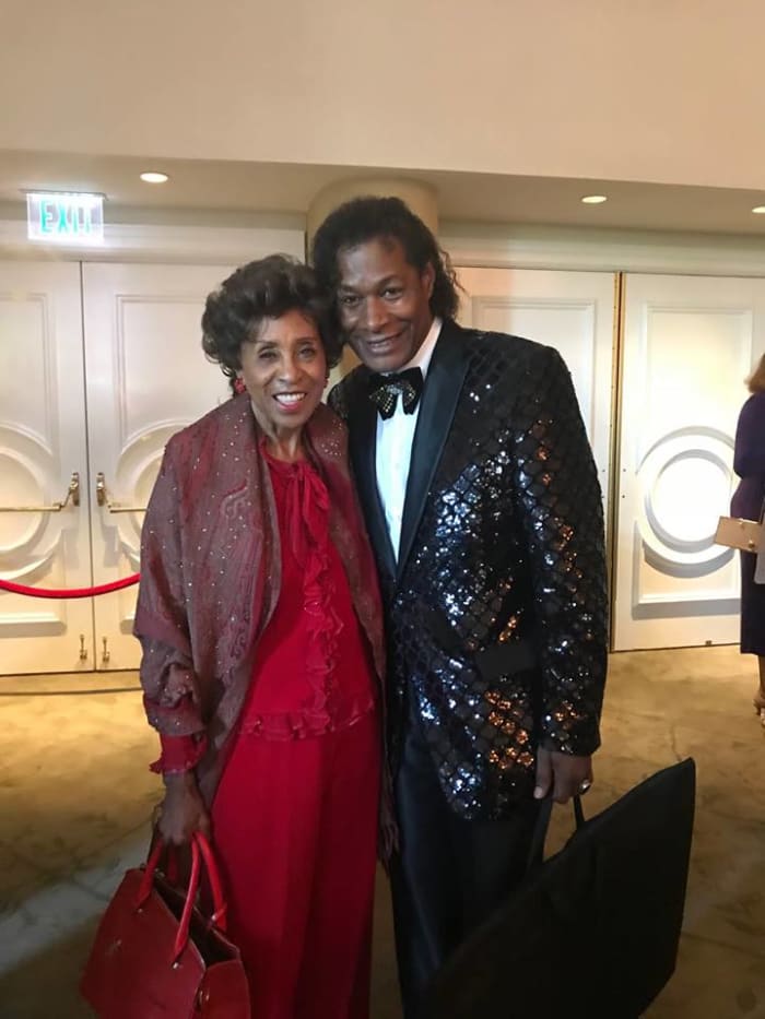 Dr. Ron with one of his favorite comedic actresses, Marla "The Jeffersons" Gibbs at the 2018 HAL Awards in Beverly Hills.