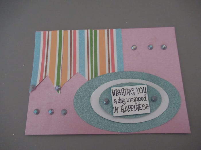 One of the easiest ways to use scraps is to make strips of paper in 3/4 " and then arrange them to decorate a greeting card
