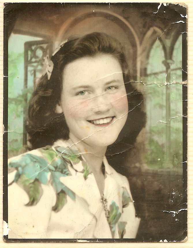 Lillian Elizabeth Foster Bobbitt - photo taken at time of wedding with Raleigh Wilson Bobbitt