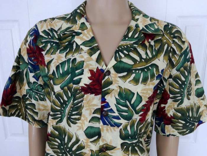 Real men feel comfortable in well-made Hawaiian shirts from the Islands of Hawaii. This casual floral design is a real mood enhancer for a depressing gray day.