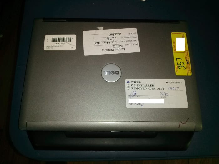A Dell Latitude D430 that I recently acquired from a Virginia Tech surplus auction. Apart from a few cosmetic scratches and no power adapter, it did come with the 9 cell battery. Comparing prices on eBay, this was a steal at $45.