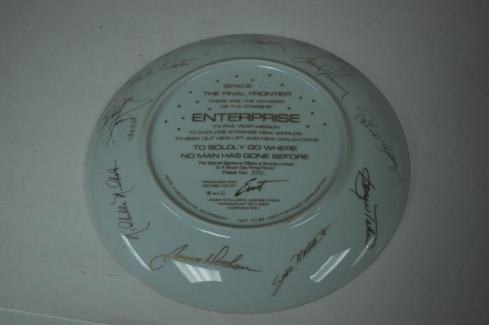 The plate has the Star Trek USS Enterprise NCC1701 on it and some of the well known the crew of the ship. The plate is 10 1/4" inches and is the Special Signature Edition, made by Ernst for the Paramount Pictures Corporation, and this Special Signatu