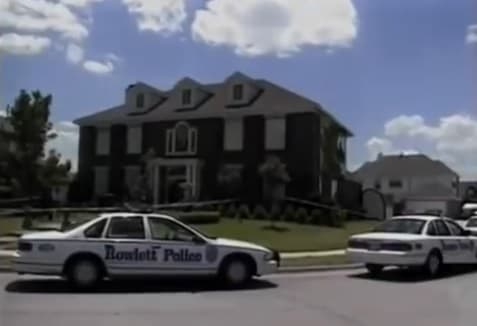 The crime scene was secured immediately after the murders took place on June 6, 1996 and was still being investigated as late as Nov 21, 1996, less than 2 months before the trial.