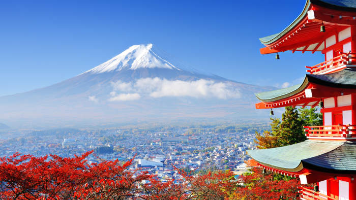 The famous Mt. Fuji is mentioned in this episode as Inspector Gadget (Don Adams) mentions that he has always wanted to visit that mountain.