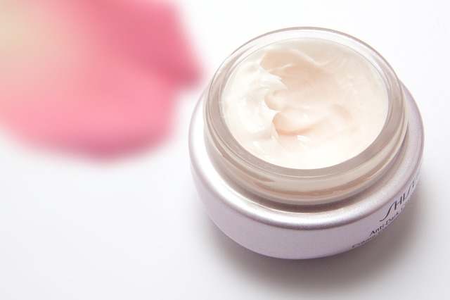 Modern creams have a variety of anti-aging, protective properties available. Use moisturizers regularly.