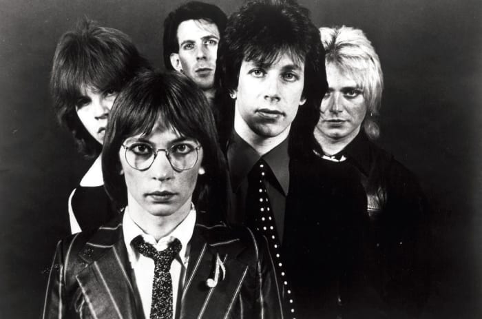 The Cars in 1978- Left to right: Elliot Easton, Greg Hawkes, Ric Ocasek, David Robinson, and Benjamin Orr.