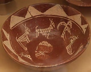 Negada I -Amratian vessel red topped and polished vessel decorated with cream-colored paint. #3 Photo