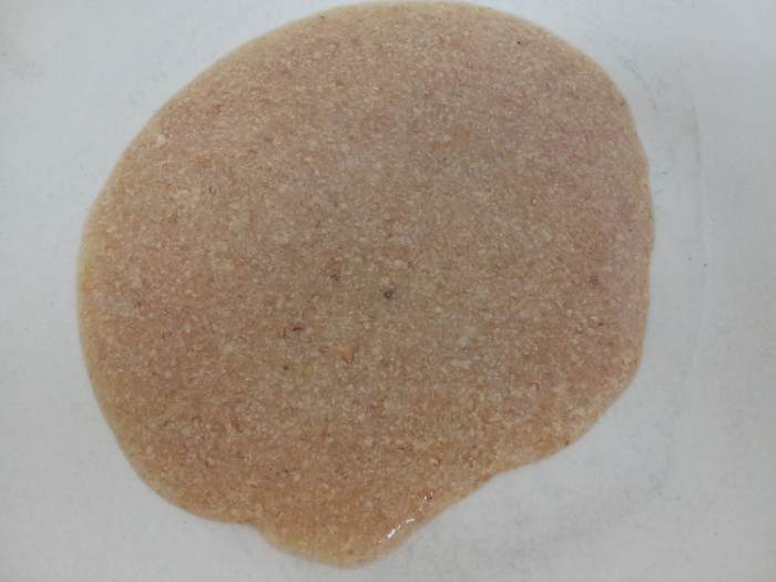 The flax egg is a very similar gel-like consistency as a hen's egg, but as a plant product it has NO cholesterol. It does have healthy Omega-3 fatty acids, fibre and various other nutrients. Like a hen's egg, a flax egg binds the ingredients together
