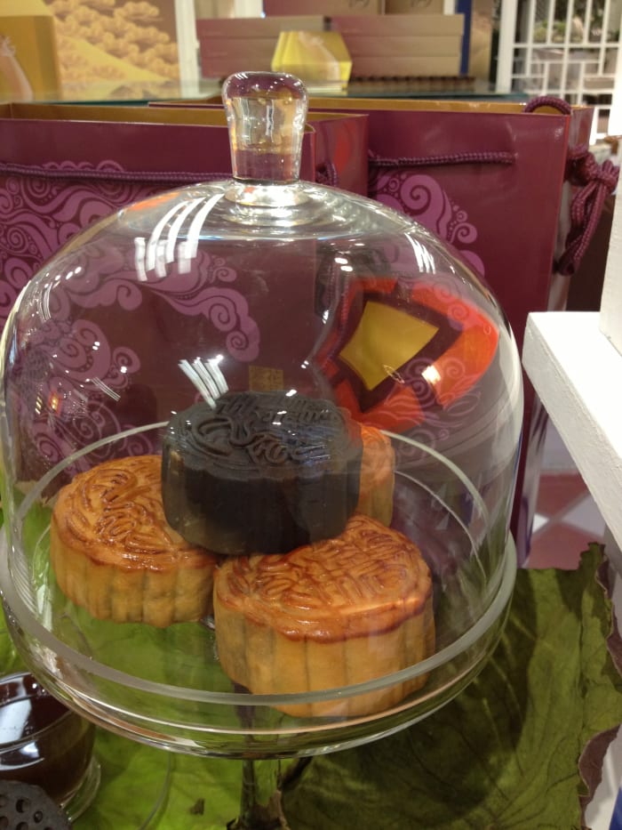 How Chinese Celebrate Moon Cake Festival - HubPages