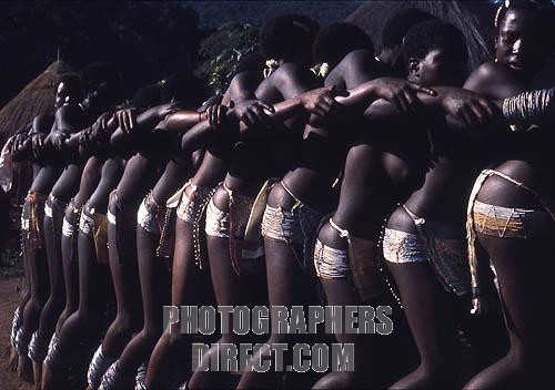 Domba: The domba is a pre-marital initiation. The preparations are made by the families for the girls to be ready and to prepare what is necessary to attend the ceremony. Entrance fee is paid before the girl’s admission.