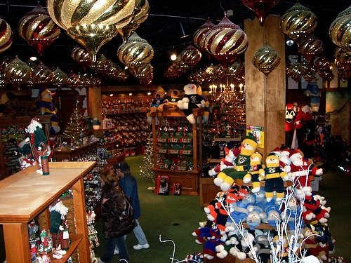 Always Christmas of Canterbury Village in Michigan - HubPages
