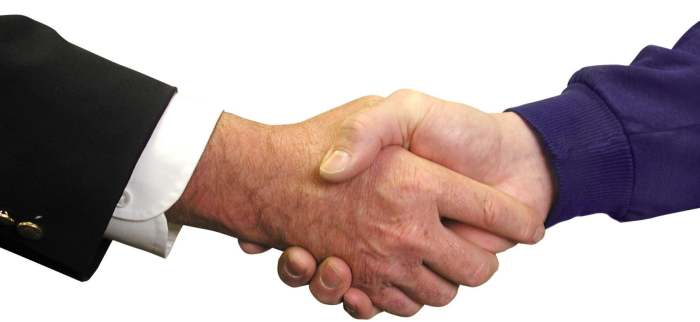 Thank your boss with a firm handshake and a lovely personalized card that tells him/her how much you appreciate your professional relationship.