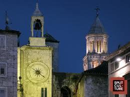 Gospa Zvonik (our Lady of the Bell Tower) was built in 1088-1089. Very much ahead of its time - the numbers on the face of the clock are listed from 0-24 hours. To the right is the bell tower of the Cathedral Svetoga Duje.