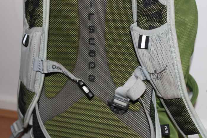 The Talon 22 Backpack features an Airscape panel to help improve ventilation and ward against sweaty backs
