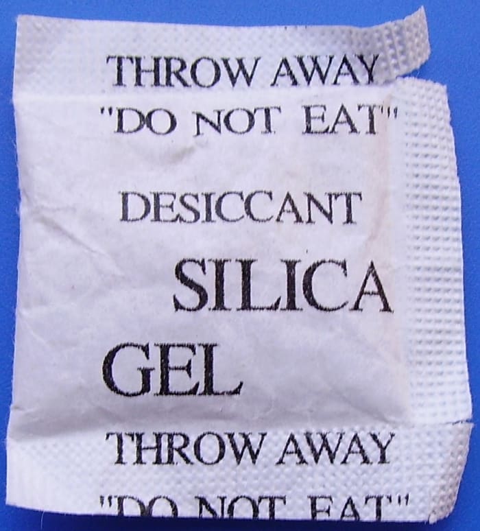 how-to-preserve-autumn-leaves-with-silica
