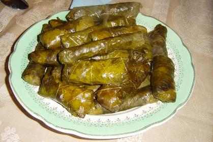 This stuffed vine leaf recipe is really something very special. Great Turkish food, great vegan recipe and perfect starter for a dinner party.