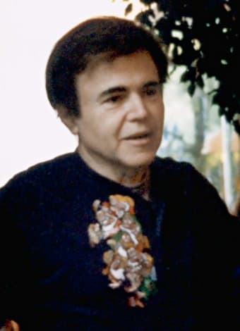 Walter Koenig, the original Chekov. Attribution:Diane Krauss (Own work) [GFDL (http://www.gnu.org/copyleft/fdl.html), CC-BY-SA-3.0 (http://creativecommons.org/licenses/by-sa/3.0/) or CC-BY-SA-2.5 (http://creativecommons.org/licenses/by