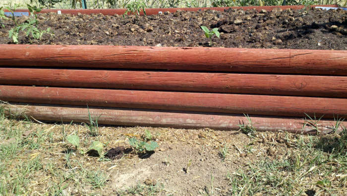 Side view of the completed planter. Four timbers were used to construct the height.