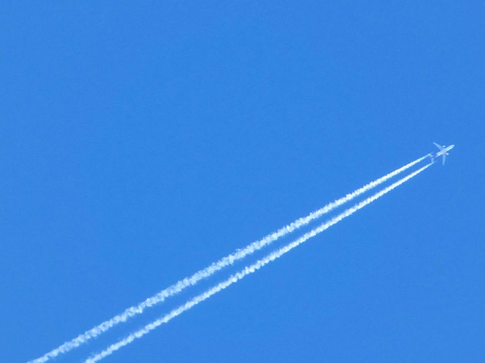 - Approaching the UFO site in question at a near vertical angle as the airbus released its vaporous trail unto the awaiting powder blue sky -