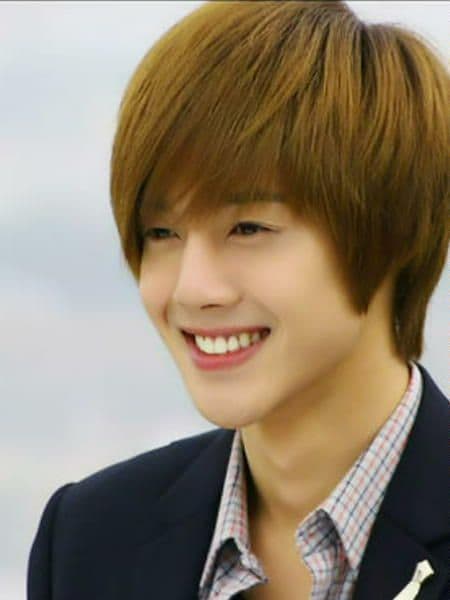 Famous boy actor and musician Kim Hyun Joong, also known as the walking statue for his perfect face. By Western standards this boy looks like a girl but is known to be drop dead gorgeous in Korea. He has girls swooning over him.