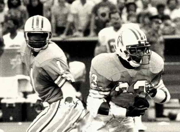 Warren Moon (1) had a decent surrounding cast, including running back Mike Rozier for a time, but never made it to a Super Bowl.