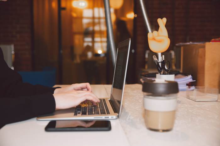 The transition to virtual school has been a challenge. Let's move forward with education despite this challenge and give our kids the support and education they so greatly deserve.