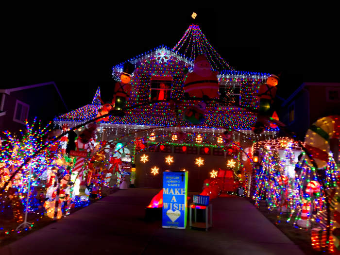 A Driving Tour of Holiday Lights in South Metro Denver Littleton