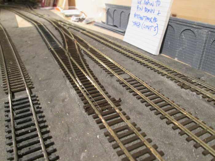 The facing right-hand points allow a pick-up goods engine to run round its short train, run in behind it and propel it into the platform road at Bishopthwaite