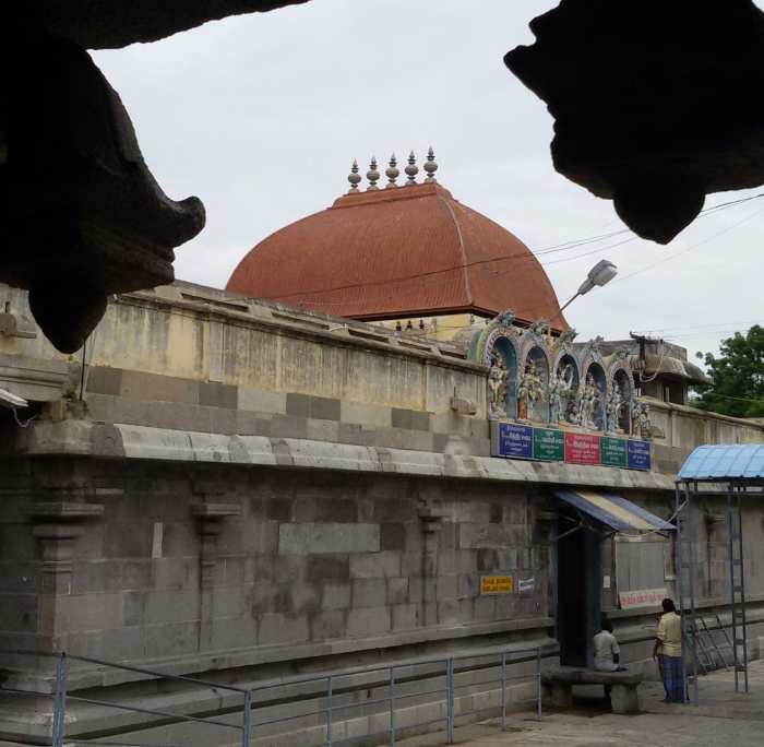 "RATNA SABHAI" or Gem Dance Hall (BADA ARANYESWARAR temple at Thirubalangadu) -- 13 degrees 07 minutes 48 seconds North, 79 degrees 46 minutes 30 seconds East.