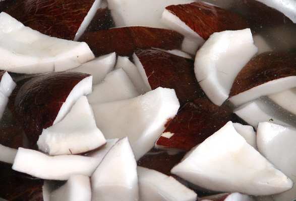http://commons.wikimedia.org/wiki/File:Coconuts.JPG under Creative Commons Attribution ShareAlike 3.0 license for distribution under same license